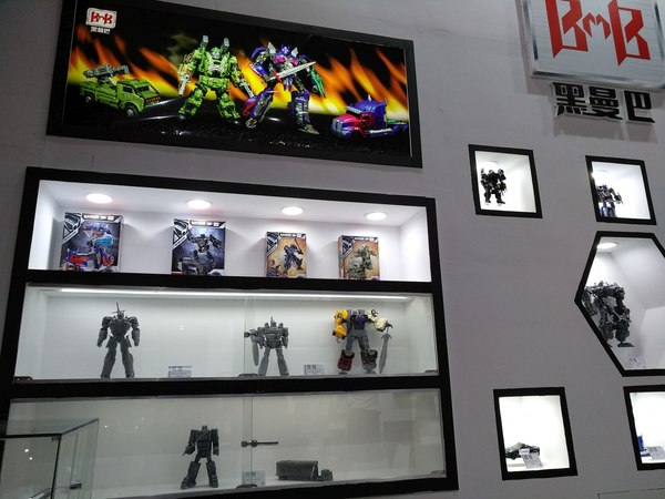 Black Mamba Unofficial Third Party Merchandise Roundup   Oversize KO POTP Dinobots And More 18 (18 of 32)